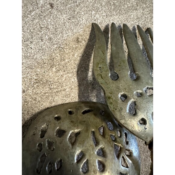 Vintage Italian Ornate Large Cherubs Lion Spoon Fork Serving Utensils Salad - Picture 6 of 6